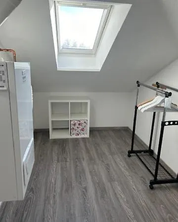 6 In Hilter Apartment *